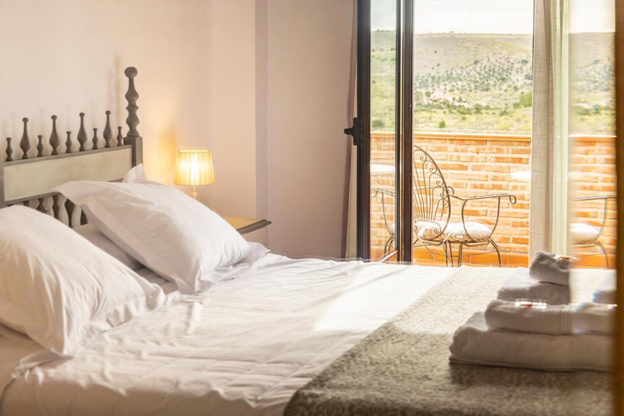 Casa Rural Cigarral Del Pintor โตเลโด ภายนอก รูปภาพ
