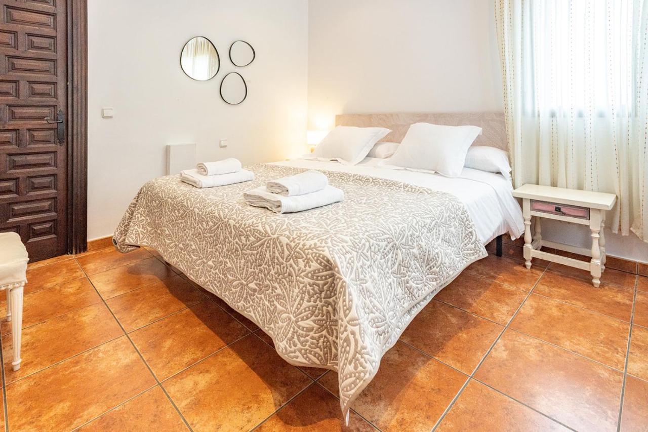 Casa Rural Cigarral Del Pintor โตเลโด ภายนอก รูปภาพ